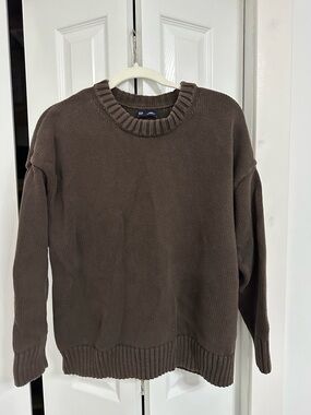GAP Men's Crewneck Sweater in Dark Brown